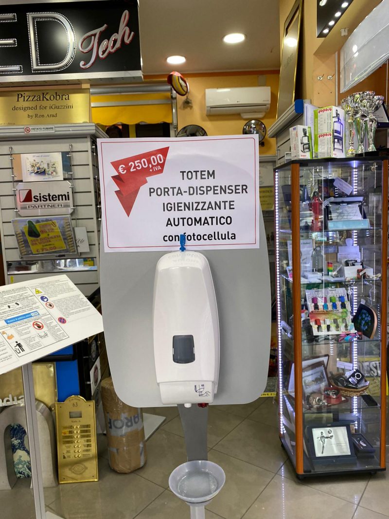 Colonna portadispenser igienizzante automatico con fotocellula Personalizzato - immagine 3